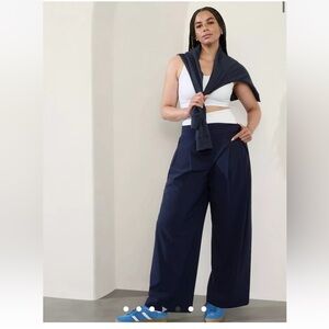 ATHLETA Brooklyn Heights High Rise Pleated Wide Leg Pant size 18 Navy Blue
